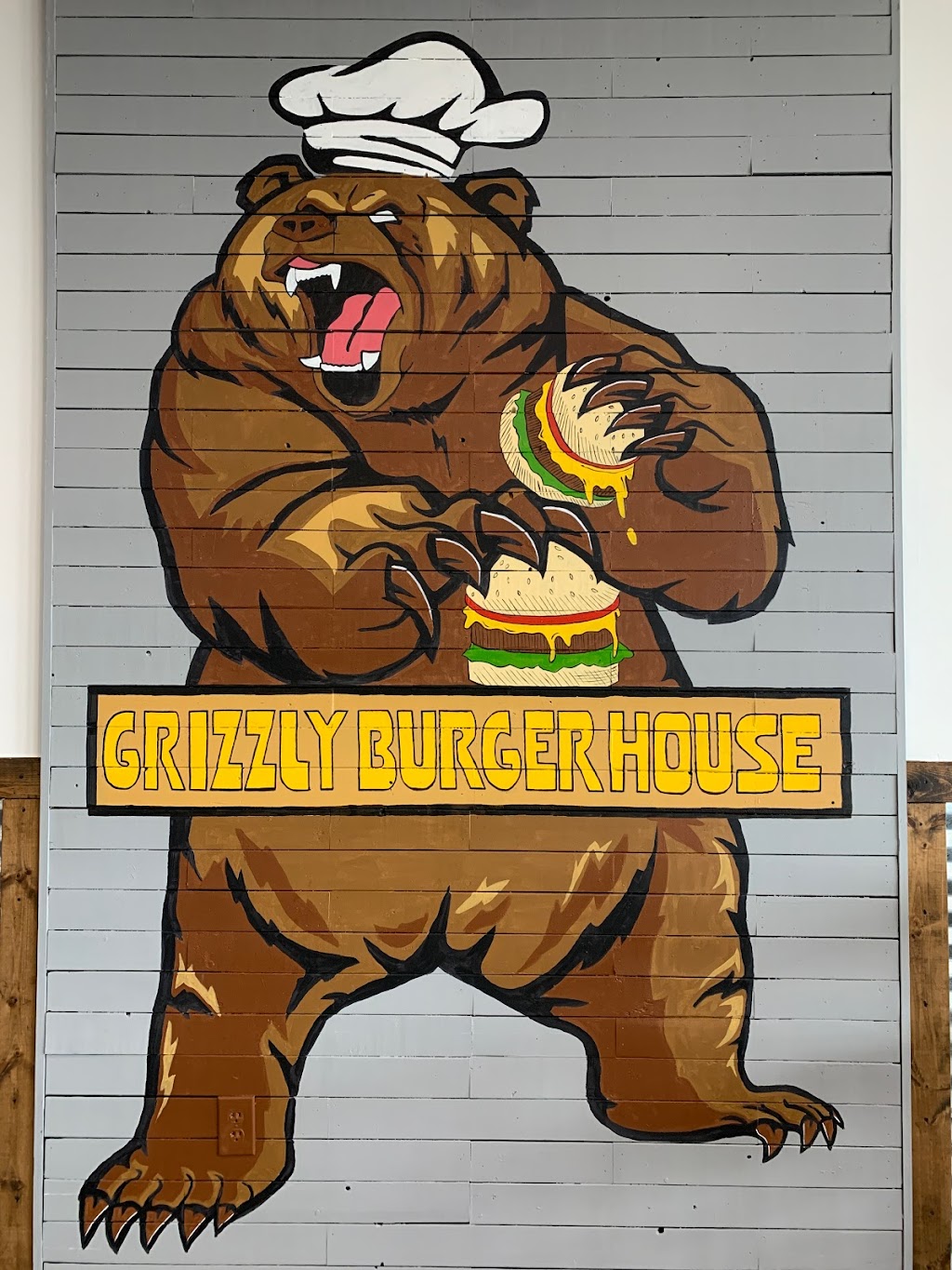 Grizzly Burger House | 106 E Hayes St, Savoy, TX 75479, USA | Phone: (469) 605-0556