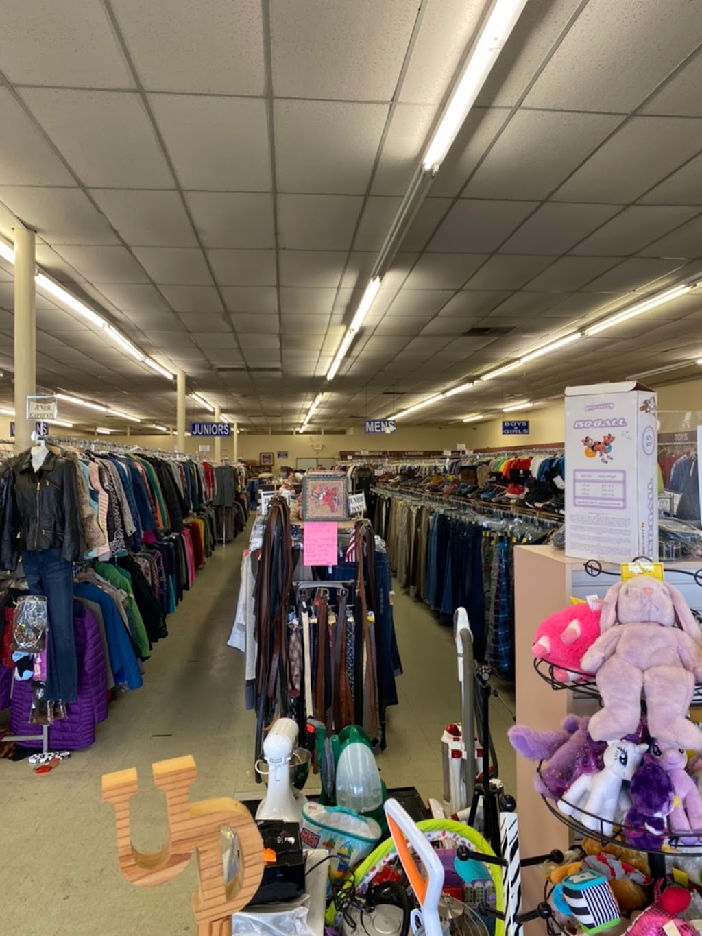 Buckeye Thrift Store | 639 S Breiel Blvd, Middletown, OH 45044, USA | Phone: (513) 217-6127