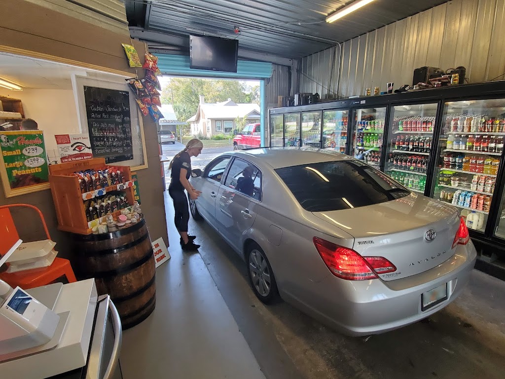 Snak Shak Drive Thru | 102 Dixie Hwy, Auburndale, FL 33823, USA | Phone: (863) 845-4044