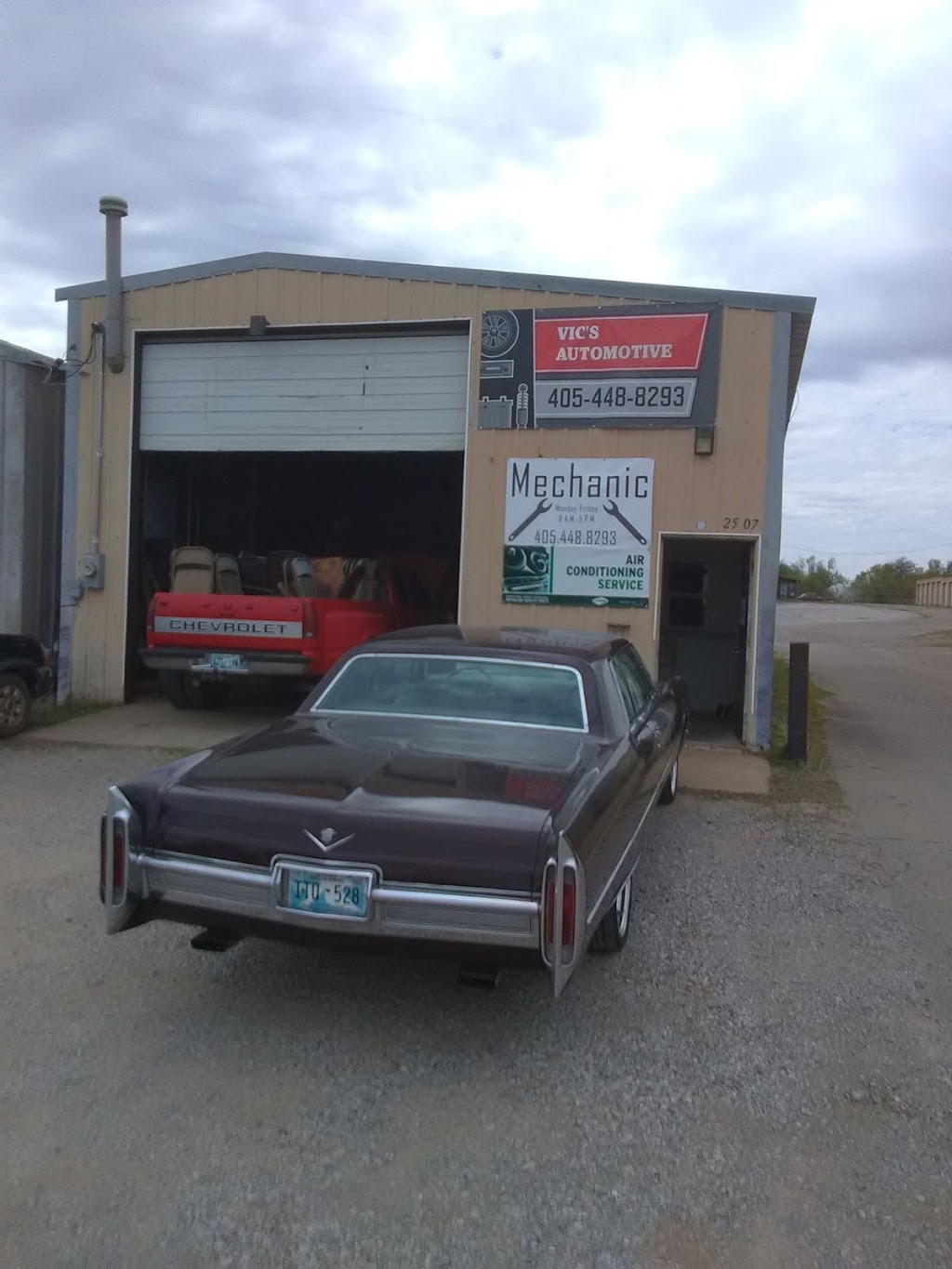 Vics Automotive Repair | 2507 S Division St, Guthrie, OK 73044, USA | Phone: (405) 448-8293