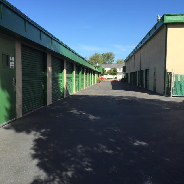 Grove Way Mini Storage | 2855 Grove Way, Castro Valley, CA 94546, USA | Phone: (510) 537-3079