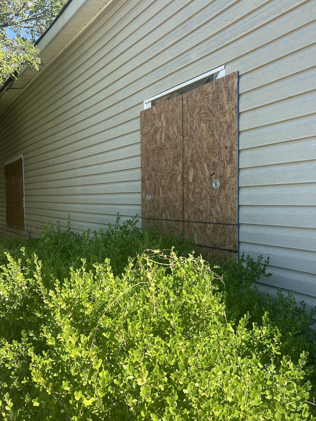 WCS Roofing | 4204 S 4th St, Chickasha, OK 73018, USA | Phone: (405) 921-8500