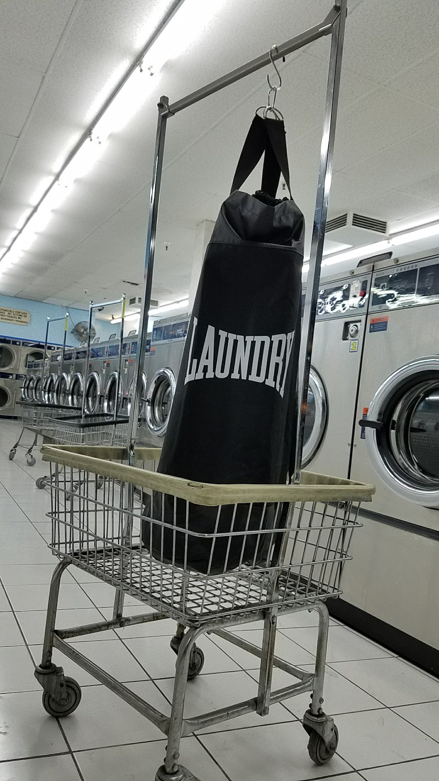 Happy Coin Laundromat | 3147 N Garey Ave, Pomona, CA 91767, USA | Phone: (626) 587-6771