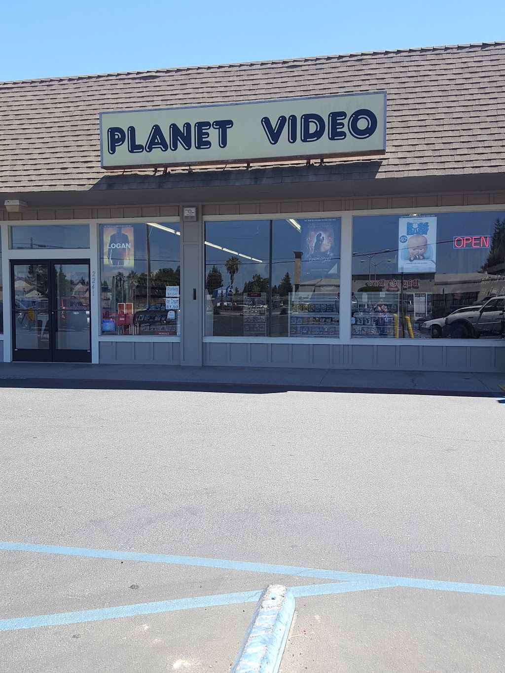 Planet Video | 2241 Jackson Ave, Escalon, CA 95320, USA | Phone: (209) 838-3114