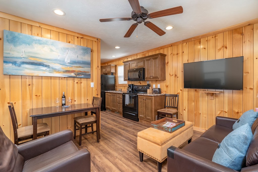 Tiny Homes of Lake Norman | 6738 NC-150 B, Sherrills Ford, NC 28673, USA | Phone: (704) 489-6033