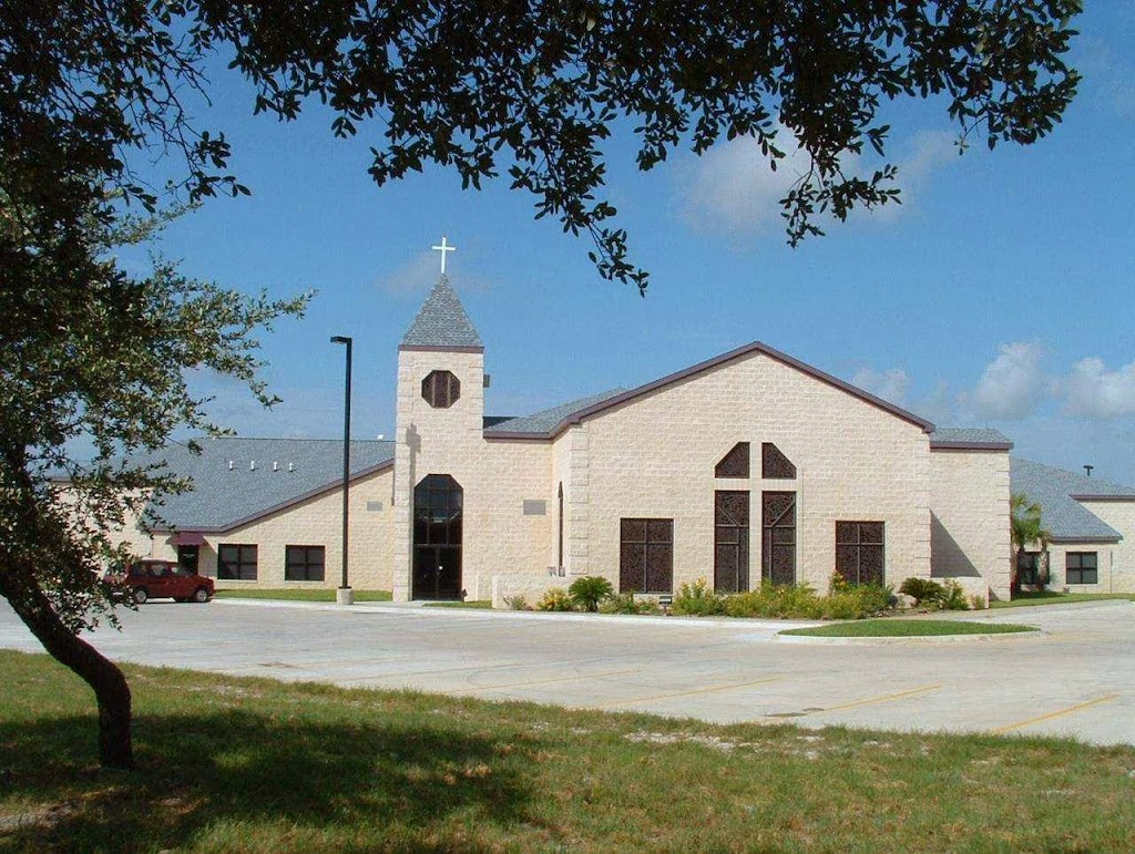 First Baptist Church of Rockport | 1515 N Live Oak St, Rockport, TX 78382, USA | Phone: (361) 729-6382