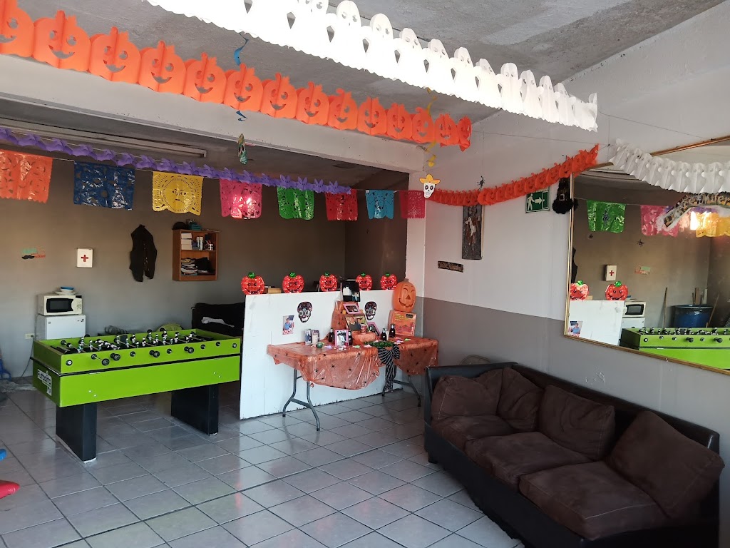 Peluqueria El Fer | Pdte Juarez 6401, Xicotencatlleyva, 22510 Tijuana, B.C., Mexico | Phone: 664 346 6196