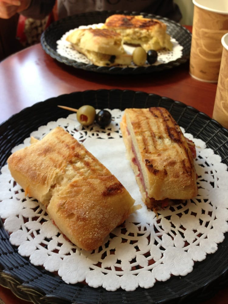 Shawns Cafe & Bakery | 7420 SE 24th St, Mercer Island, WA 98040, USA | Phone: (206) 232-3221