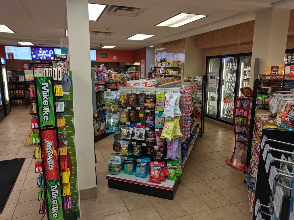 Mobil convenience store | 25 King St, Littleton, MA 01460, USA | Phone: (978) 486-4534