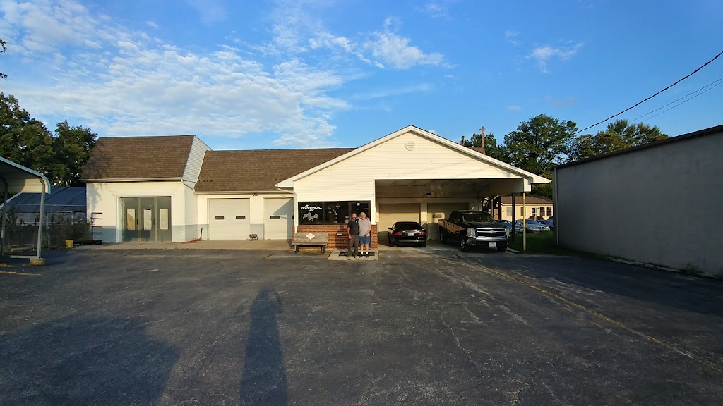 Days Body Shop LLC | 504 Richmond Rd N, Berea, KY 40403 | Phone: (859) 756-3926