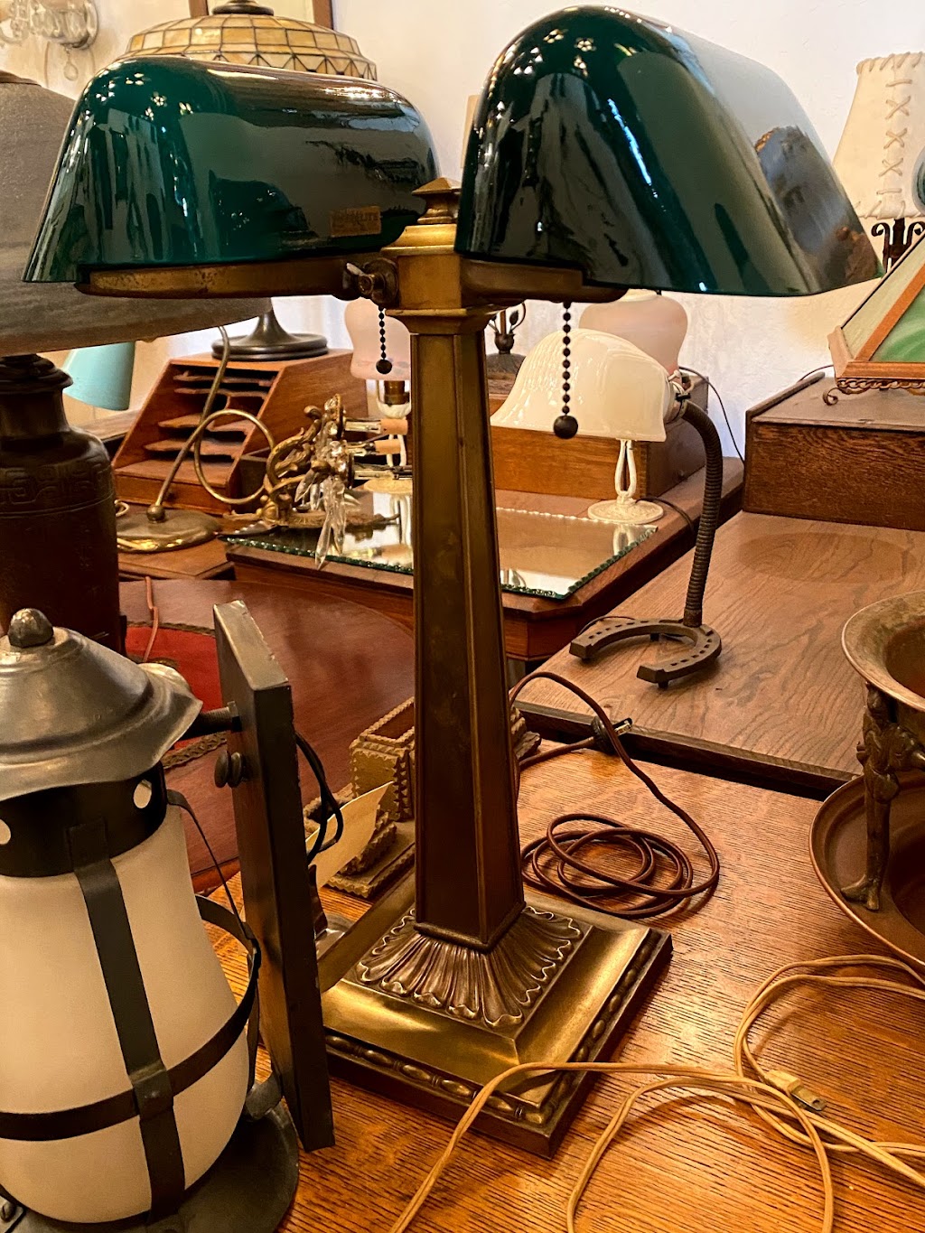 Stuff Antiques | 4206 N Central Ave, Phoenix, AZ 85012, USA | Phone: (602) 266-1967