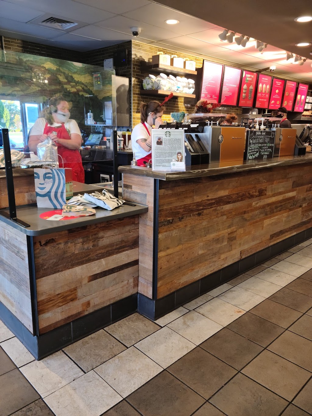 Starbucks 8070 E Broad St, Reynoldsburg, OH 43068