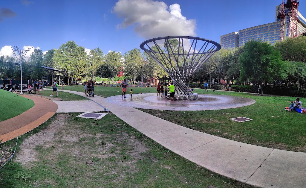 Discovery Green | 1500 McKinney St, Houston, TX 77010, USA | Phone: (713) 400-7336