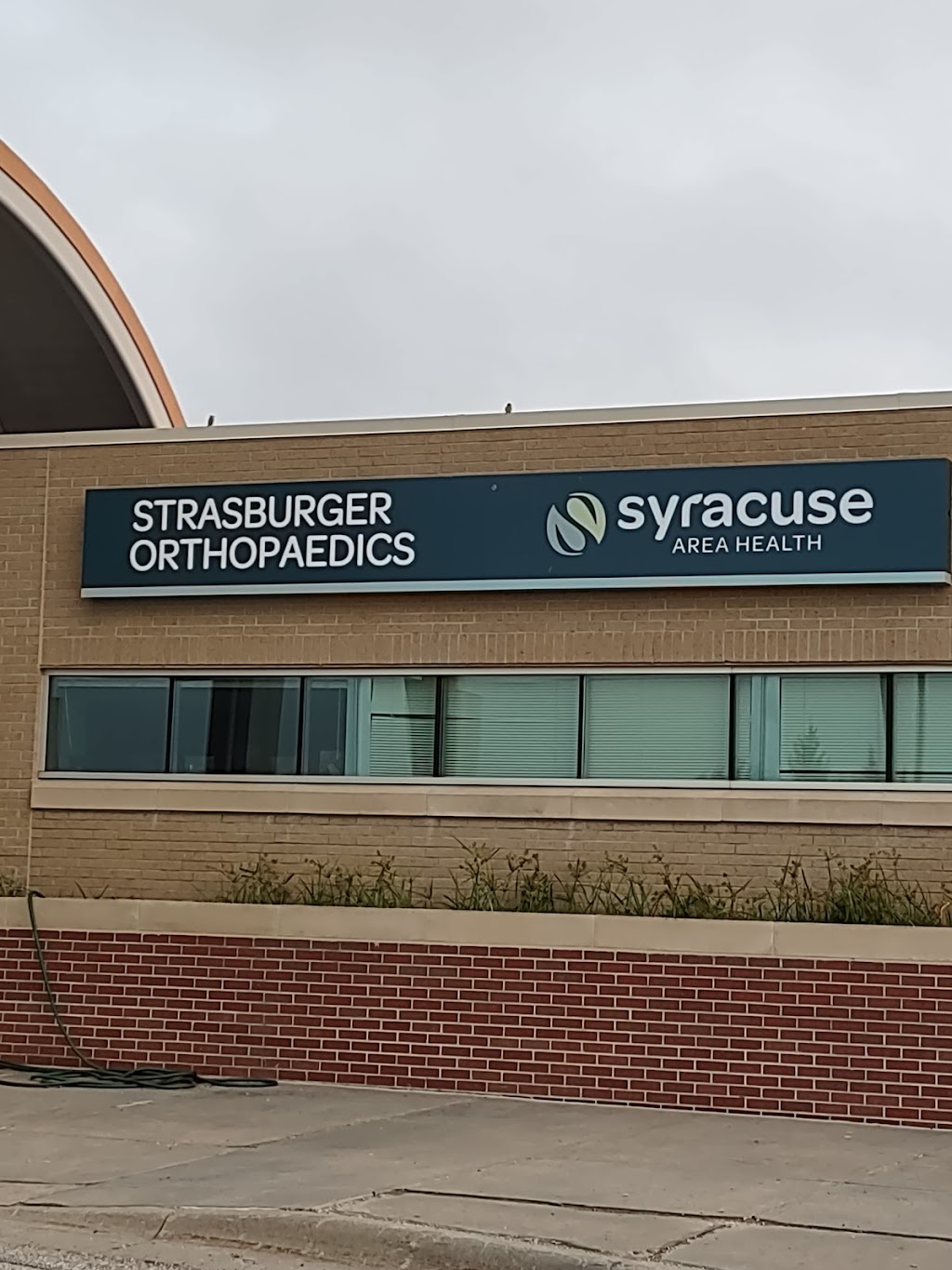 Syracuse Area Health - Strasburger Orthopaedics | 7121 Stephanie Ln STE 100, Lincoln, NE 68516, USA | Phone: (402) 466-0100