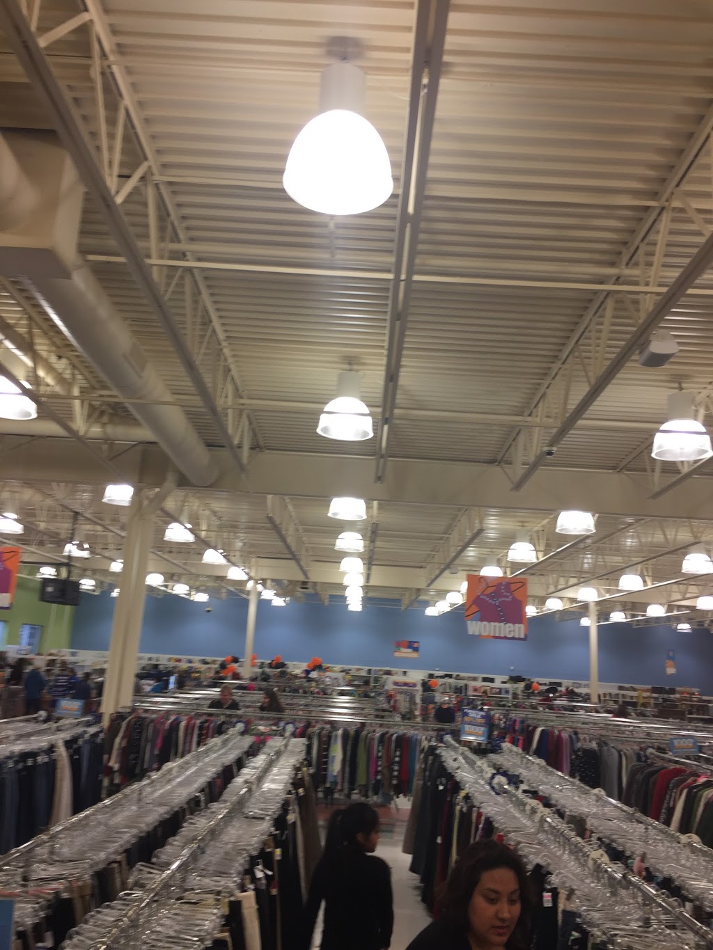 Goodwill - Lakeville | 17625 Kenrick Ave, Lakeville, MN 55044, USA | Phone: (952) 435-7050