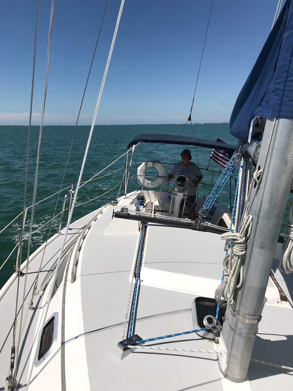 Latitude Sailing | 7150 N Tamiami Trail, Sarasota, FL 34243, USA | Phone: (941) 315-0565