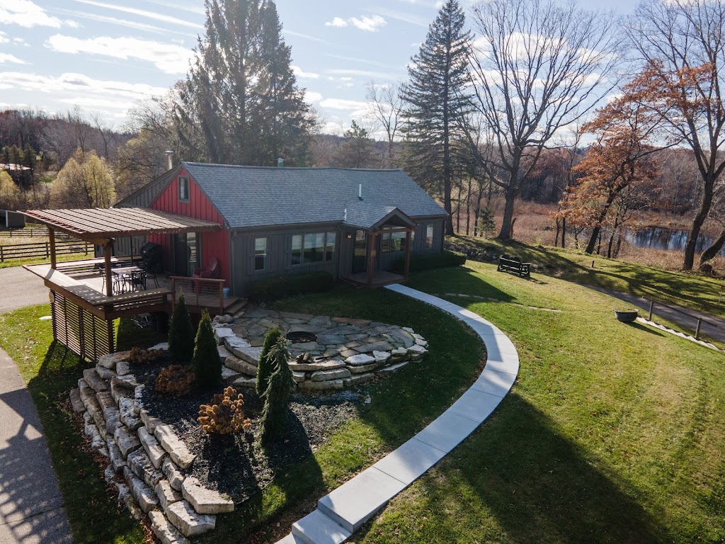 Narrin Farms | Vacation Rentals | Horse Boarding | 1100 Bird Rd, Ortonville, MI 48462, USA | Phone: (248) 692-7831