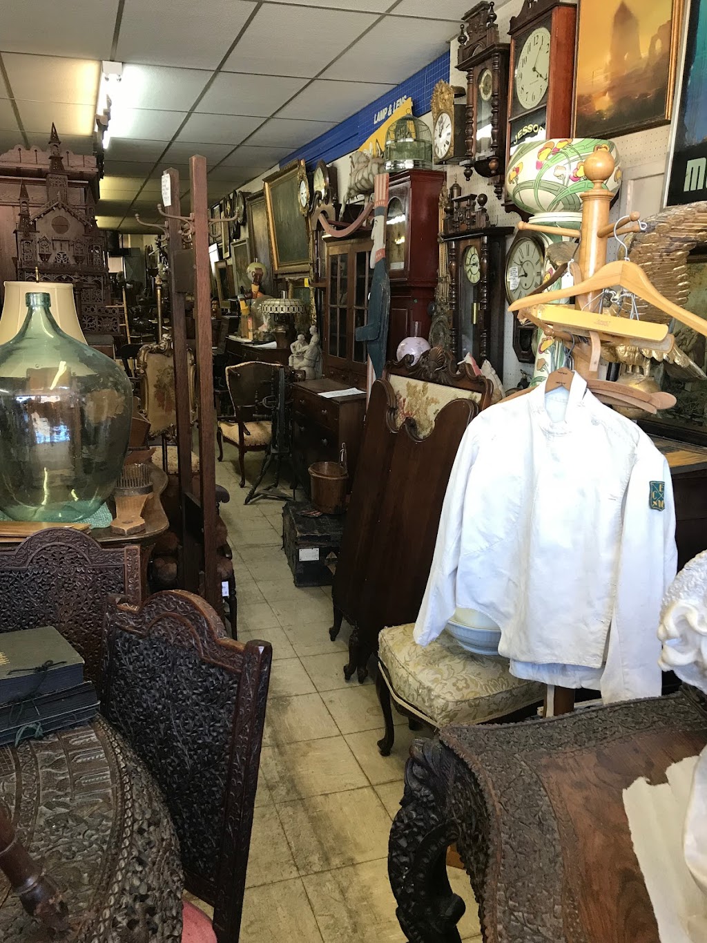 Triple A Antiques | 110 N 7th St, Beatrice, NE 68310, USA | Phone: (402) 239-2799