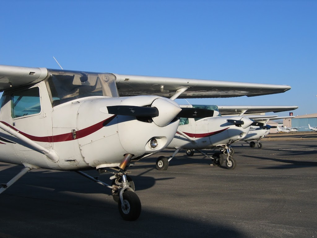 Riverside Flight Center | 203 W Cessna Dr, Tulsa, OK 74132, USA | Phone: (918) 298-3164