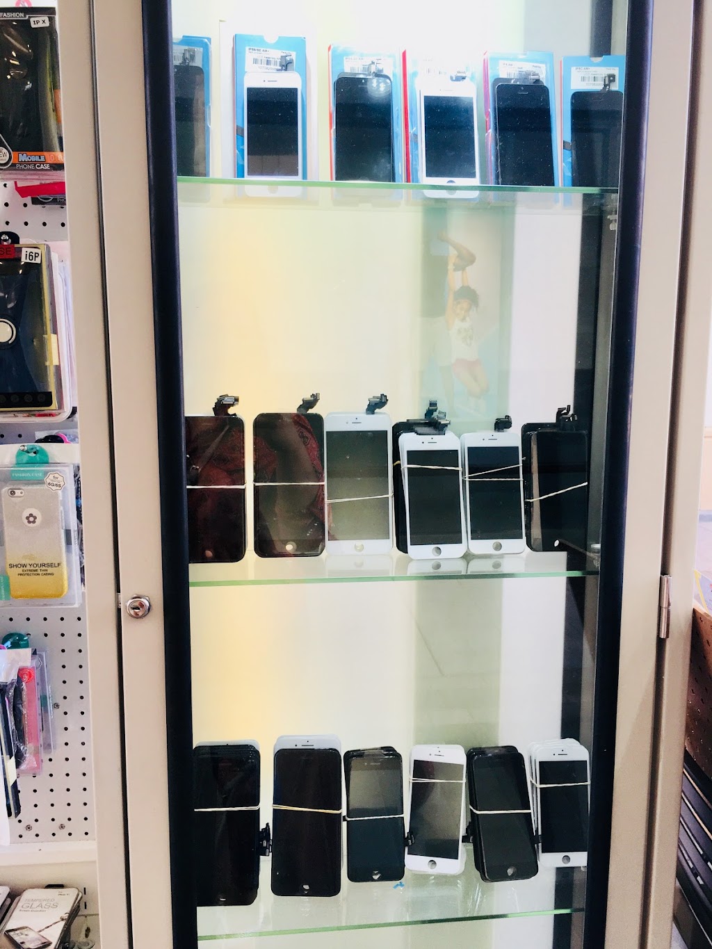 STM Cell Phone Accessories & Repairs | Inside Food Court, 1600 Premium Outlets Blvd Unit 53, Norfolk, VA 23502, USA | Phone: (757) 949-1971