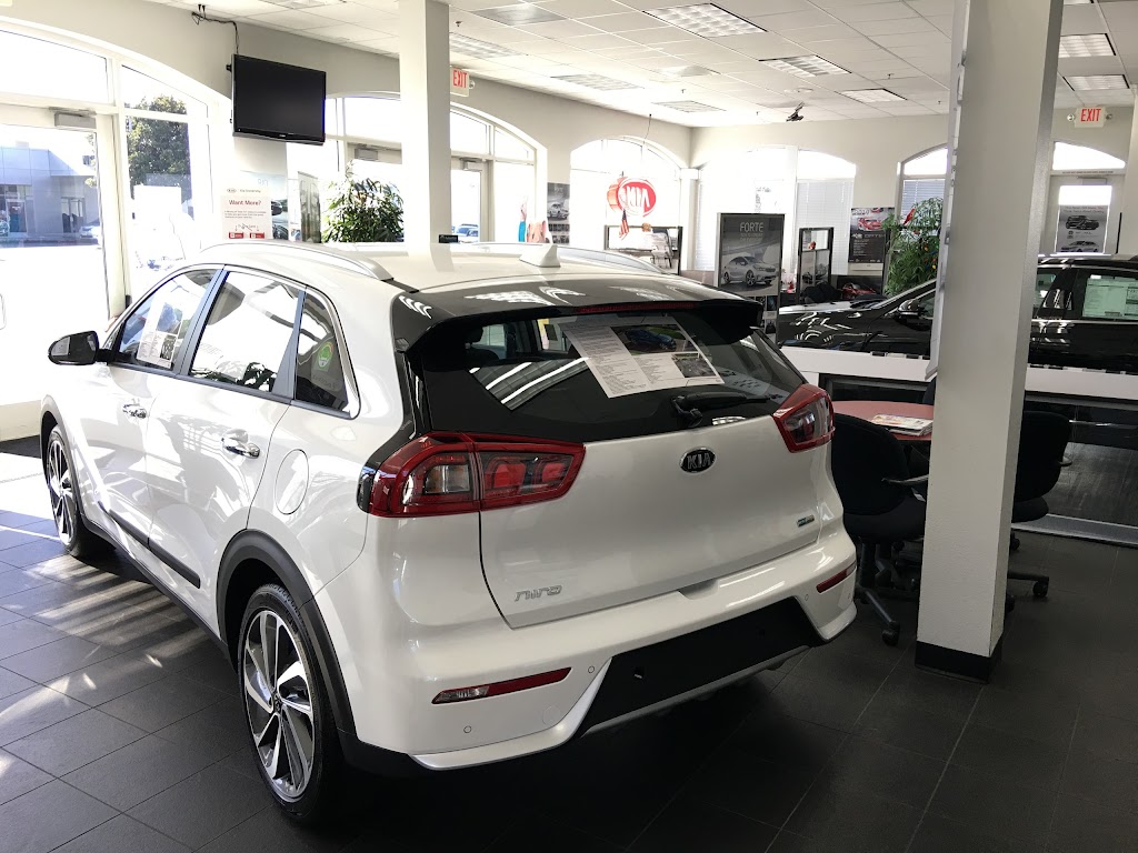 Folsom Lake Kia | 12751 Folsom Blvd, Folsom, CA 95630, USA | Phone: (916) 846-9825