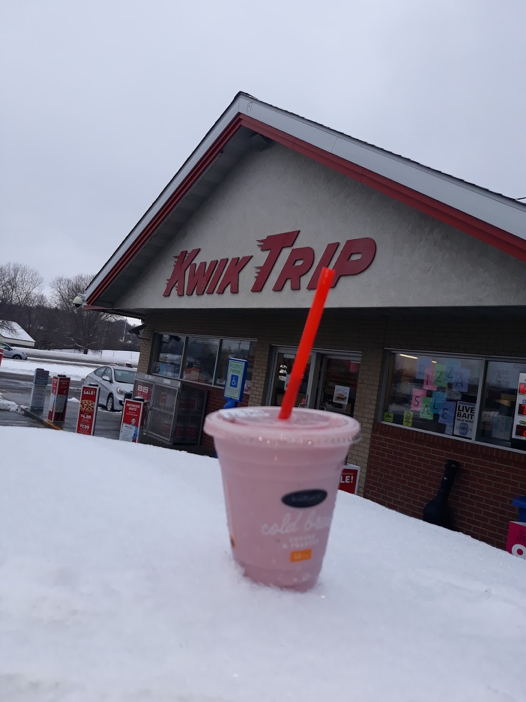 KWIK TRIP #695 | 13357 Palomino Dr, Apple Valley, MN 55124, USA | Phone: (952) 431-4103