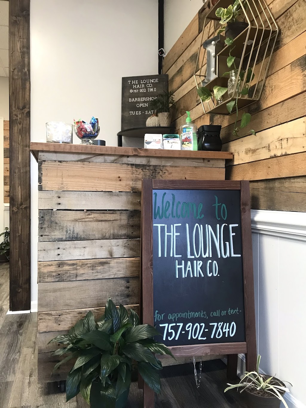 The Lounge Hair Co. | 218 Wythe Creek Rd, Poquoson, VA 23662, USA | Phone: (757) 902-7840