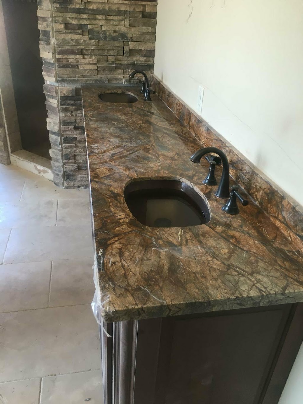 Brothers Granite LLC | 2419 Weaver St A/B, Haltom City, TX 76117, USA | Phone: (682) 250-7209