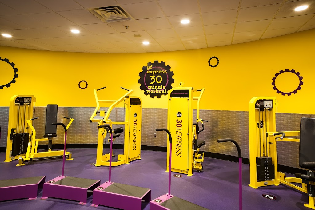 Planet Fitness | 150 Coliseum Ave, Nashua, NH 03063, USA | Phone: (603) 816-6116