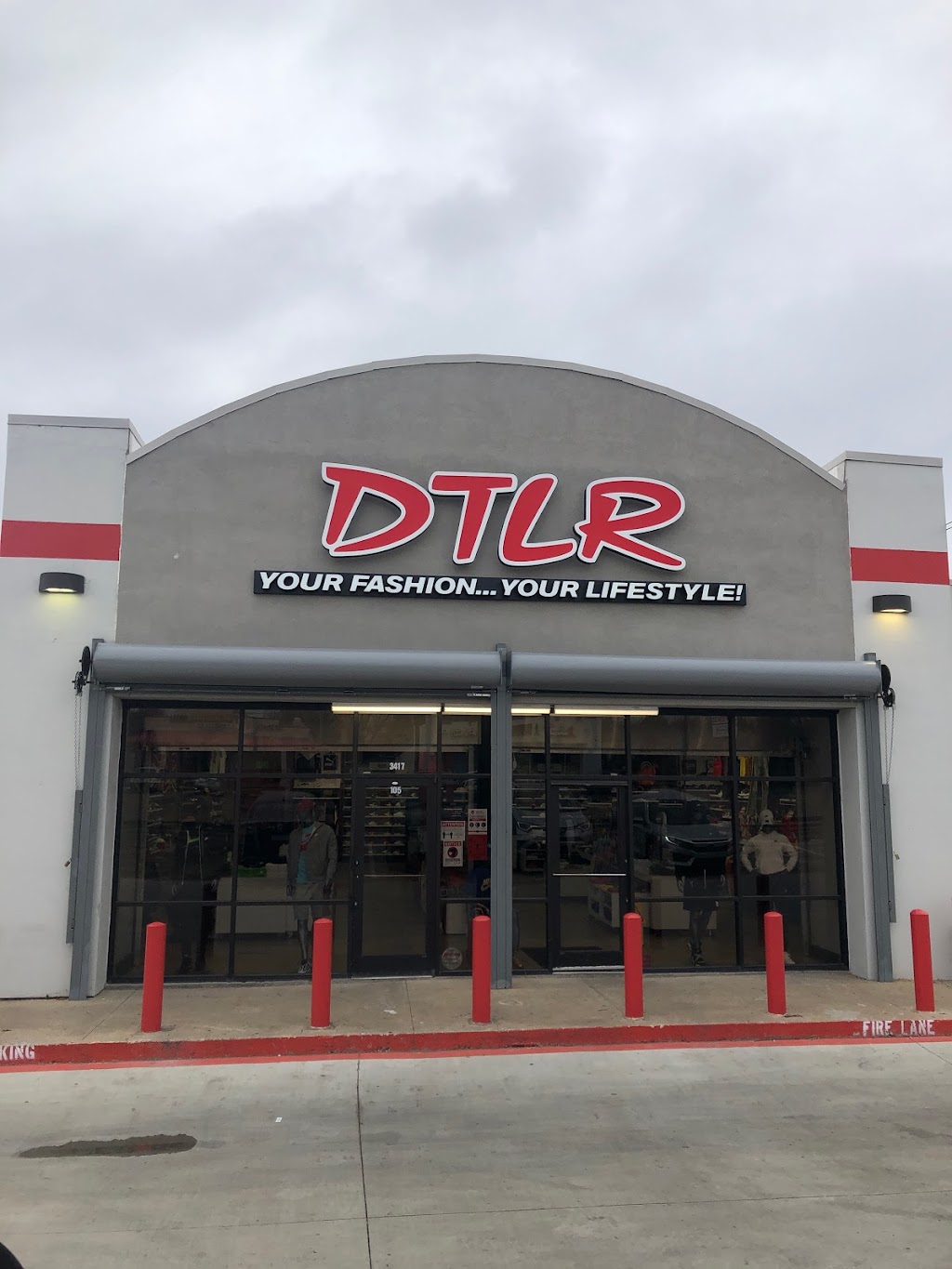 DTLR | 3417 S Lancaster Rd, Dallas, TX 75216, USA | Phone: (214) 371-1884