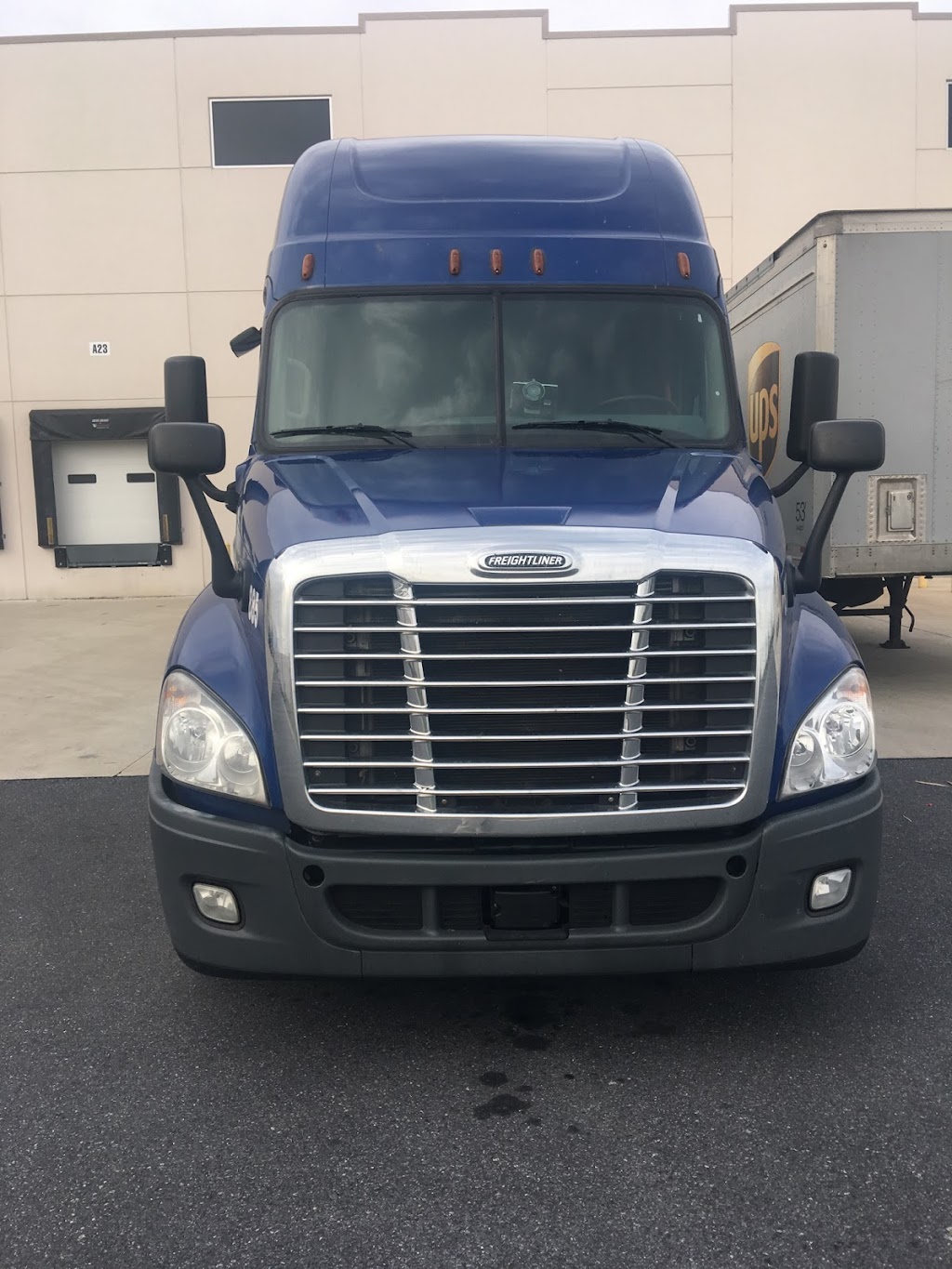 AKFO TRANSPORTATION LLC | 4739 Hilton Ave, Columbus, OH 43228, USA | Phone: (614) 816-3318