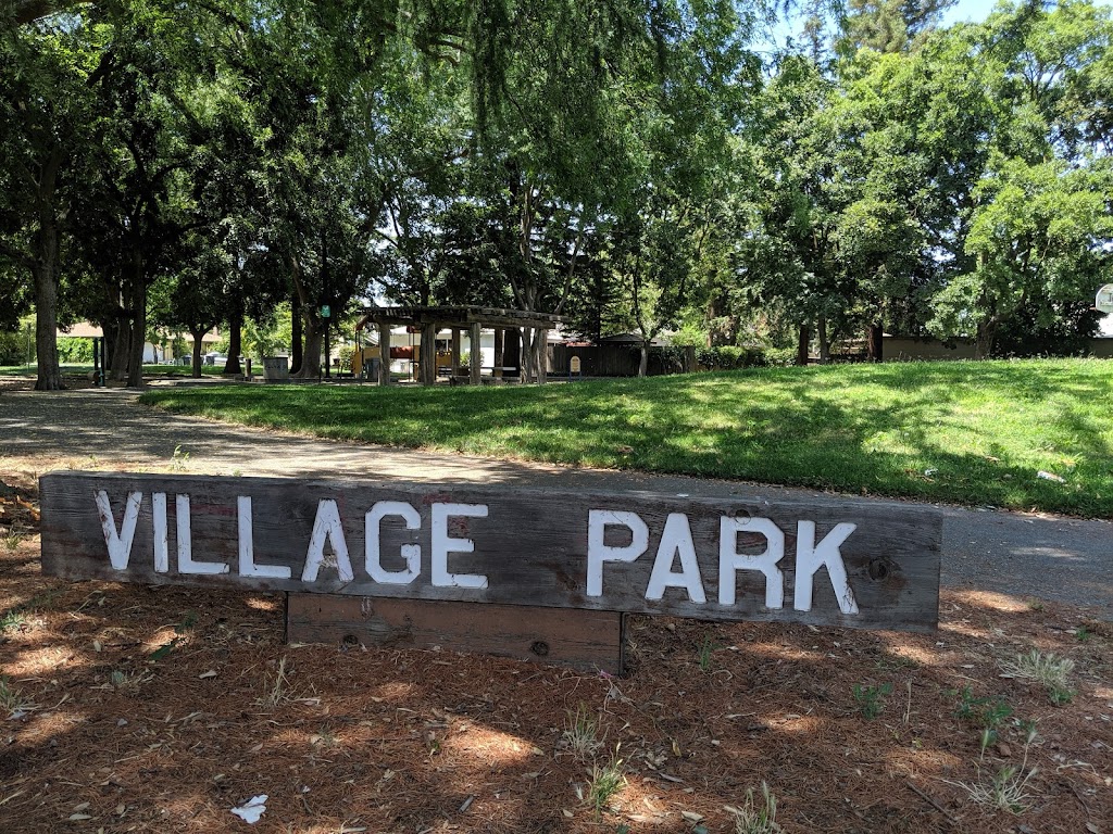 Village Park | 919 Arnold St, Davis, CA 95618, USA | Phone: (530) 757-5626