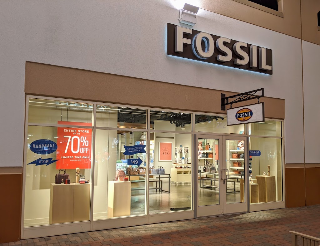 Fossil Outlet Store | 2950 W Interstate 20, Grand Prairie, TX 75052, USA | Phone: (972) 602-7515