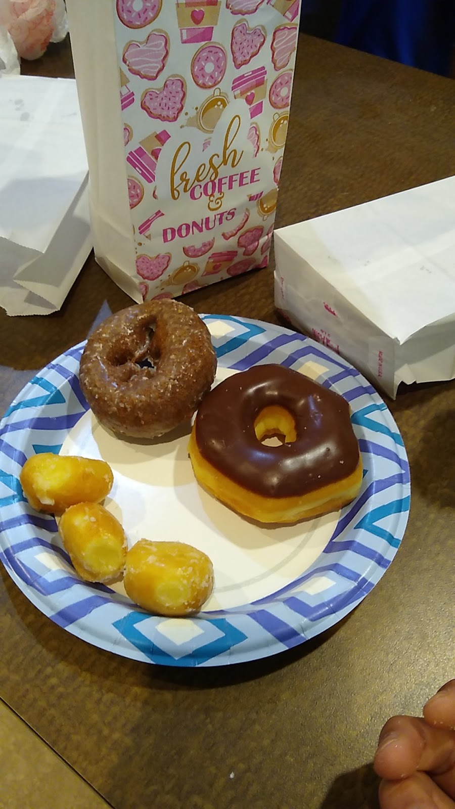 Jp Donut | 1720 Eldorado Pkwy #103, McKinney, TX 75069, USA | Phone: (972) 548-7863