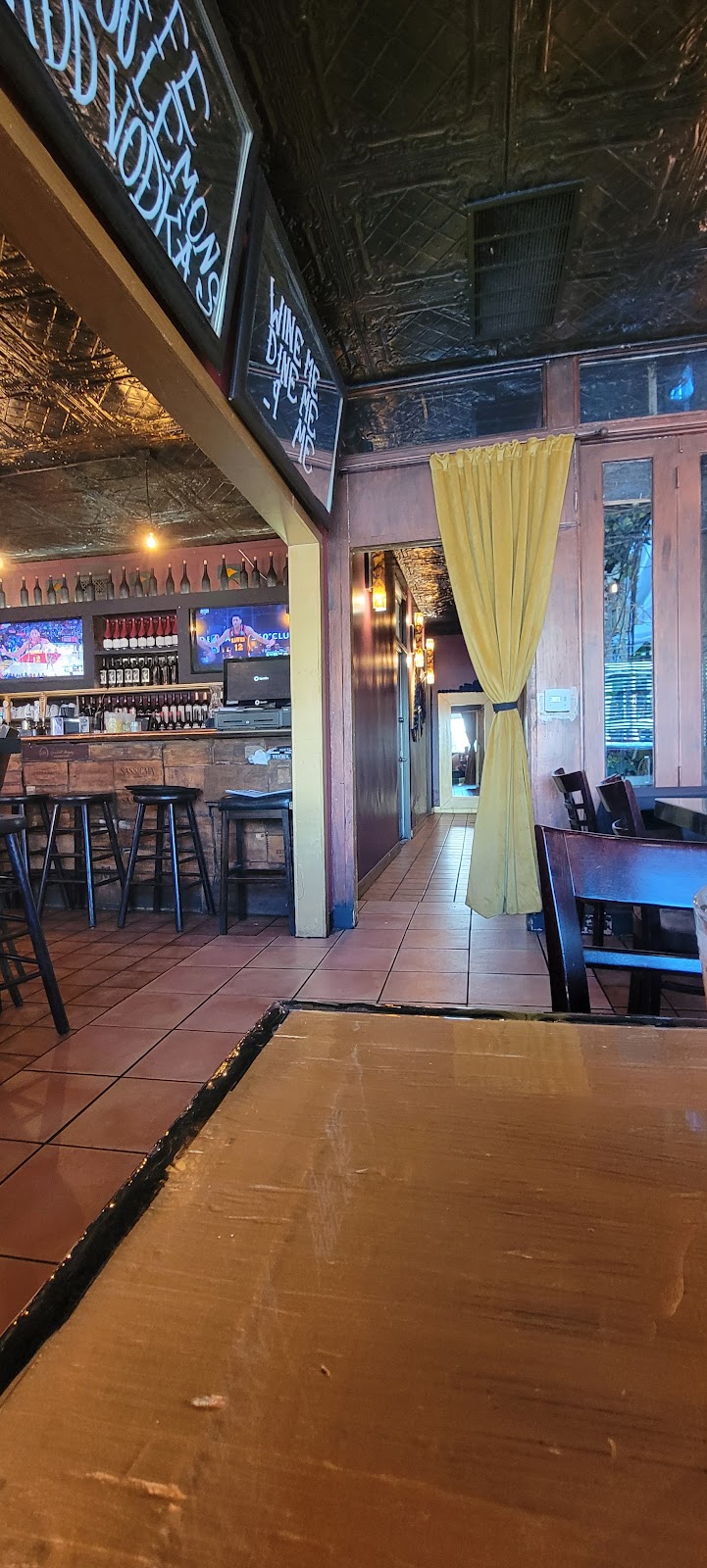 The Six Chow House | 12650 Ventura Blvd, Studio City, CA 91604, USA | Phone: (818) 761-2319 The Six Chow House | 12650 Ventura Blvd, Studio City, CA 91604, USA | Phone: (818) 761-2319