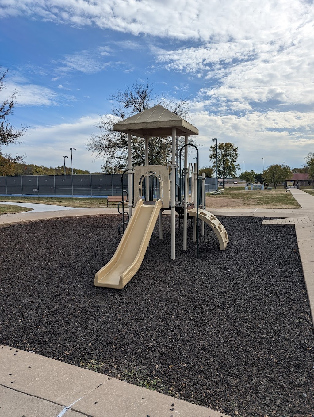 McKinney Wilson Park | 146 Ballpark Wy, Van Alstyne, TX 75495, USA | Phone: (903) 482-5426