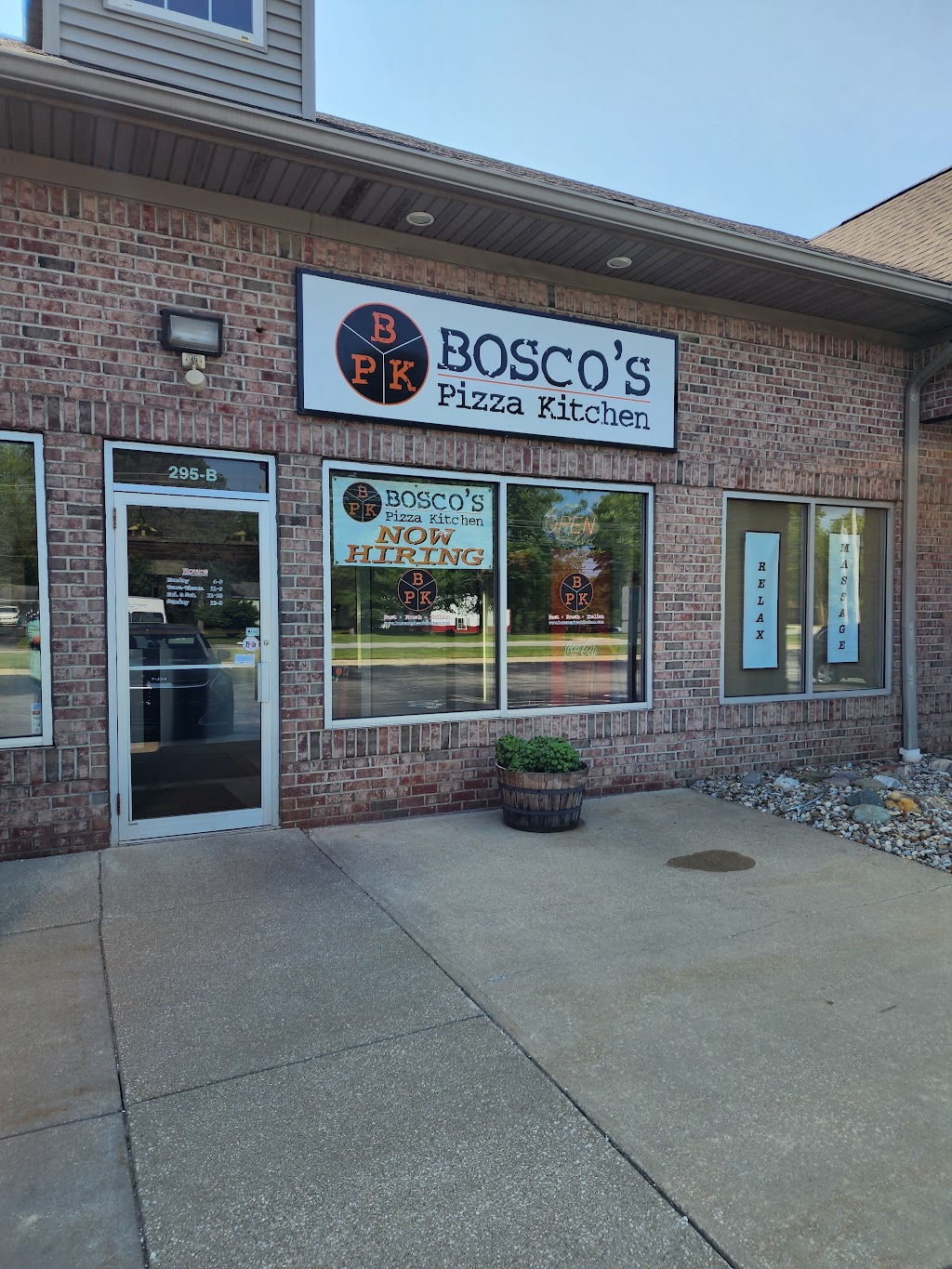 Boscos Pizza Kitchen | Pizza Wadsworth | 295 Weatherstone Dr Ste B, Wadsworth, OH 44281, USA | Phone: (330) 331-5522