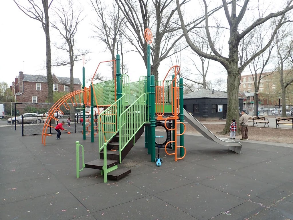 Galapo Playground | Gravesend Neck Rd &, Bedford Ave, Brooklyn, NY 11229, USA | Phone: (212) 639-9675