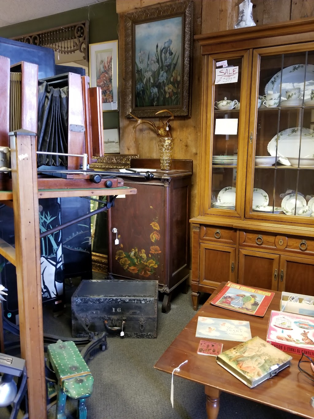 Village Antiques | 22630 Michigan Ave, Dearborn, MI 48124, USA | Phone: (313) 563-1230