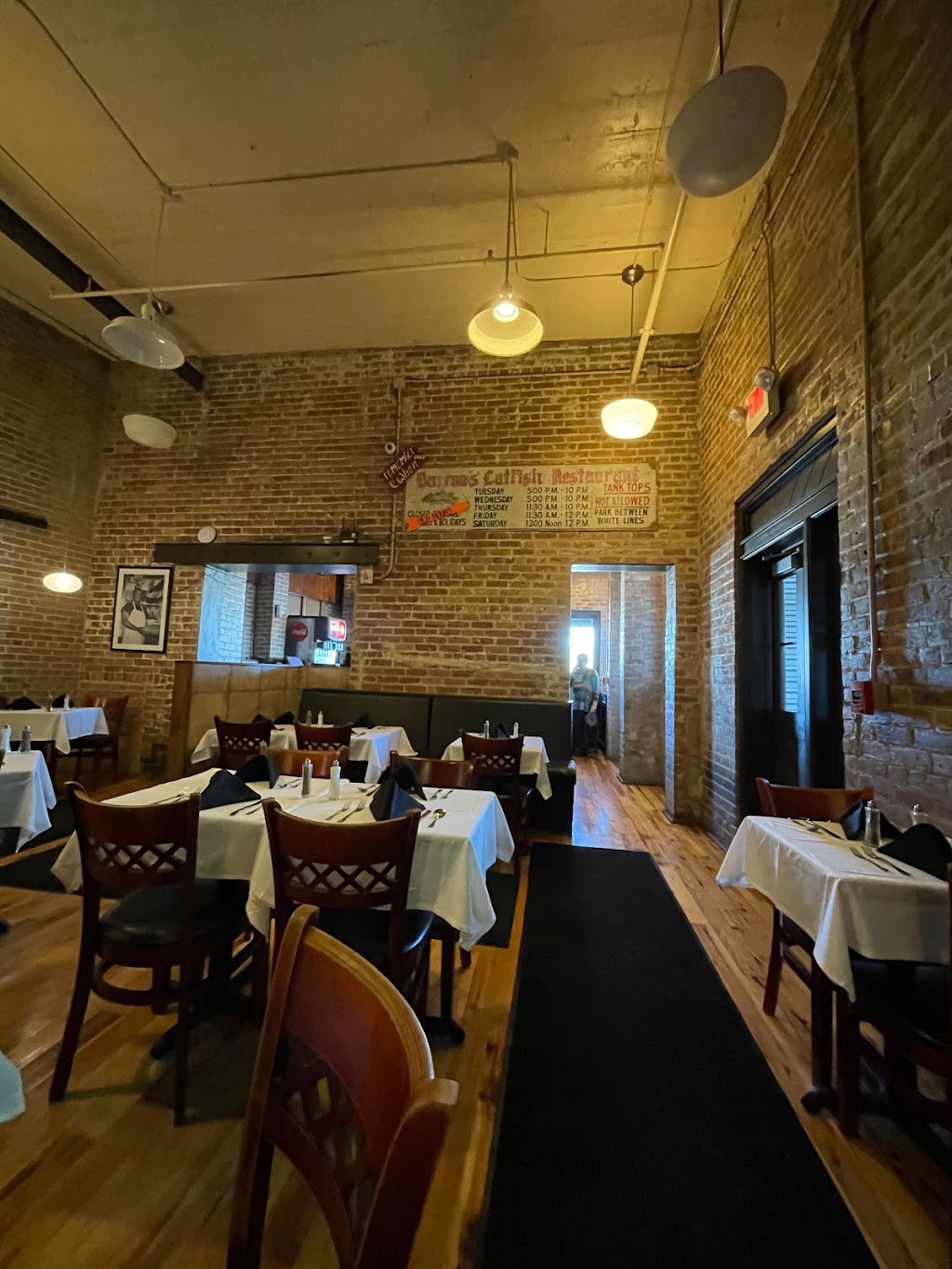 Barrow’s Catfish - Earhart | 8300 Earhart Blvd Suite 103, New Orleans, LA 70118, USA | Phone: (504) 265-8995