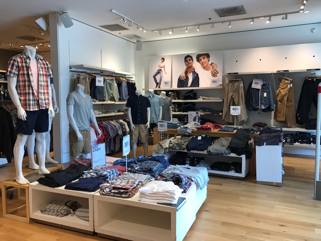 Gap - with Curbside Pickup | 17304 Davenport St, Omaha, NE 68118, USA | Phone: (402) 289-1822