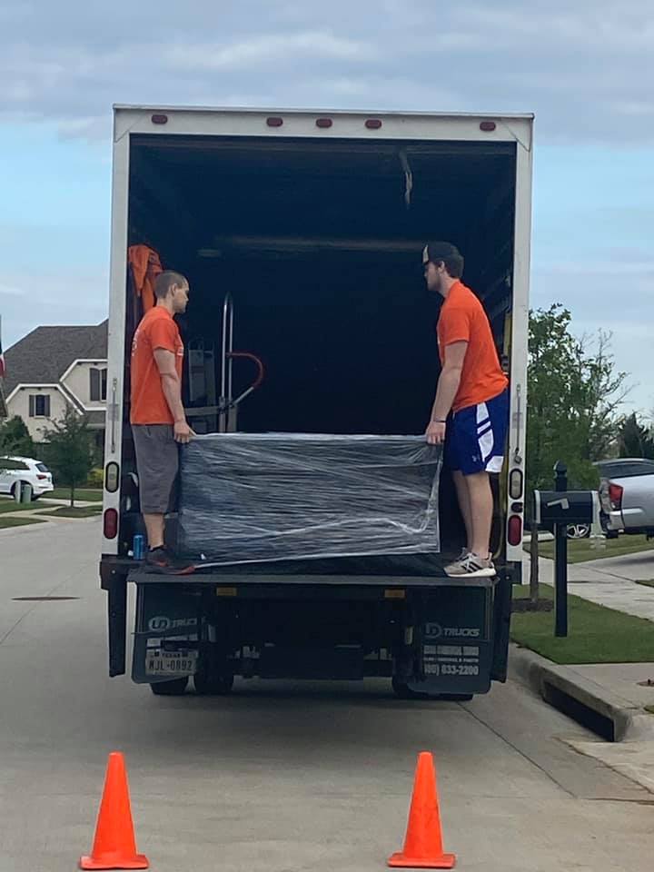 Go Pro Moving Company | DICKEYS BBQ Restaurant, NOT AT THIS ADDRESS --> 2530 W University Dr #1110, Denton, TX 76201 <-- This address is a, W University Dr, Denton, TX 76207, USA | Phone: (972) 816-4444