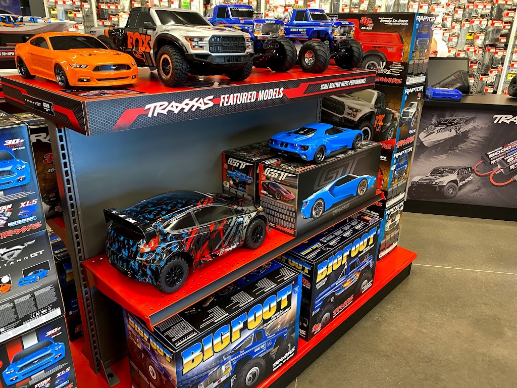 Traxxas | 6250 Traxxas Way, McKinney, TX 75070, USA | Phone: (972) 549-3000