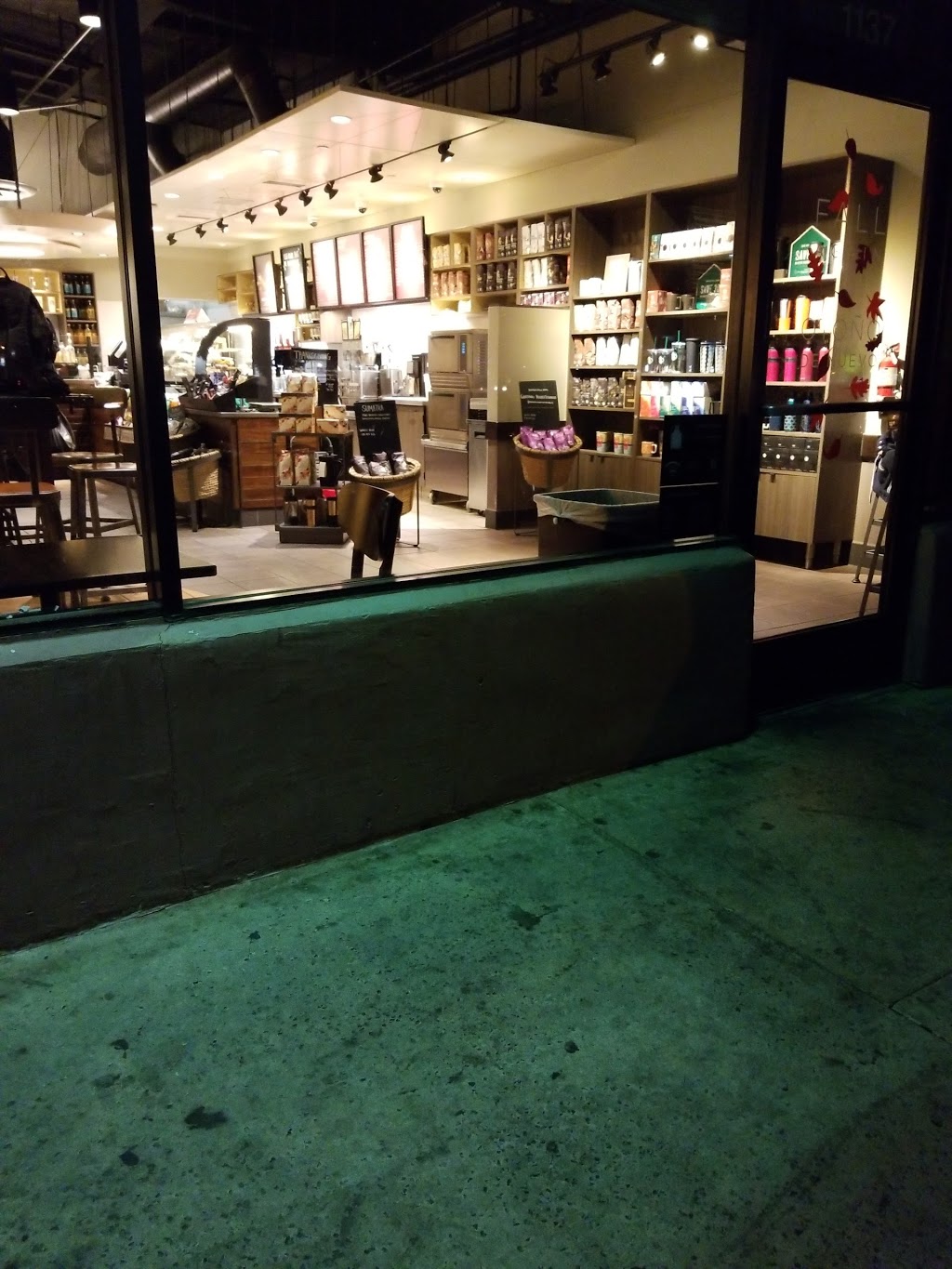 Starbucks | 1101 S Harbor Blvd, Fullerton, CA 92832, USA | Phone: (714) 773-0703