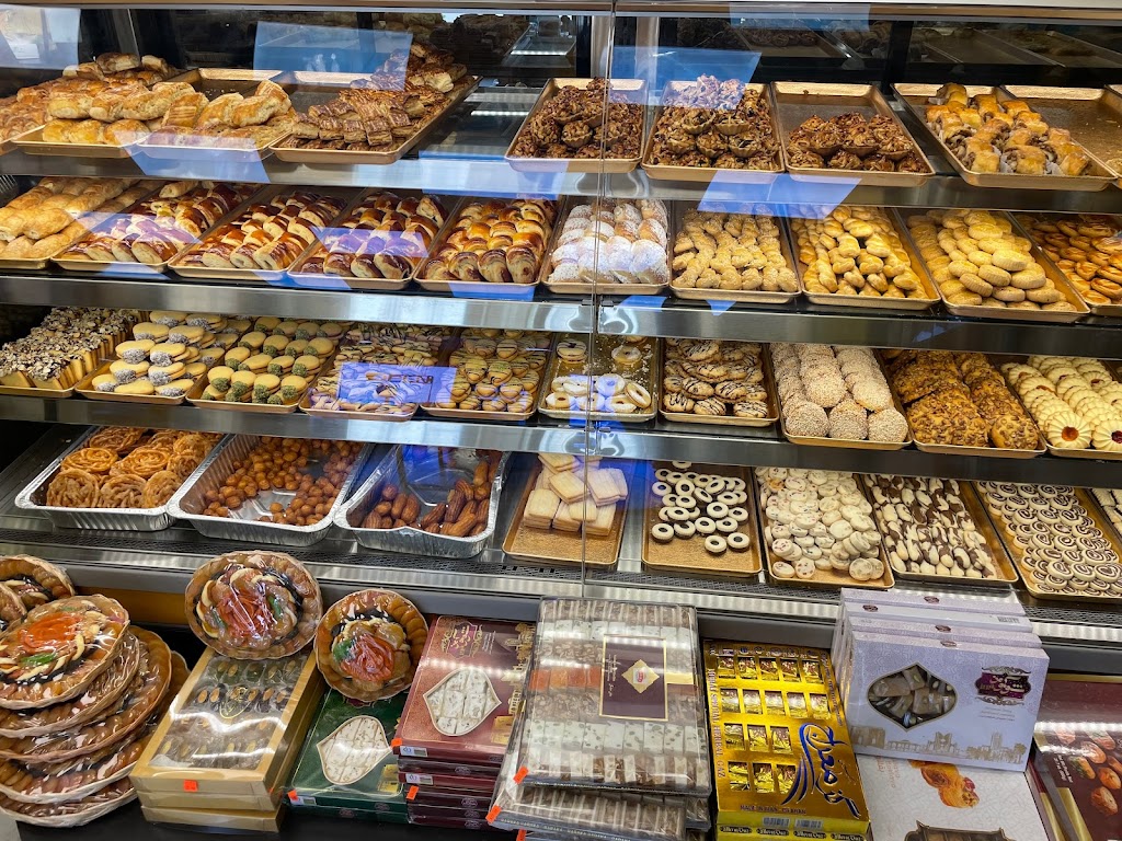 VENICE CLASSIC PASTRY | 471 W Broadway, Glendale, CA 91204, USA | Phone: (818) 649-1312