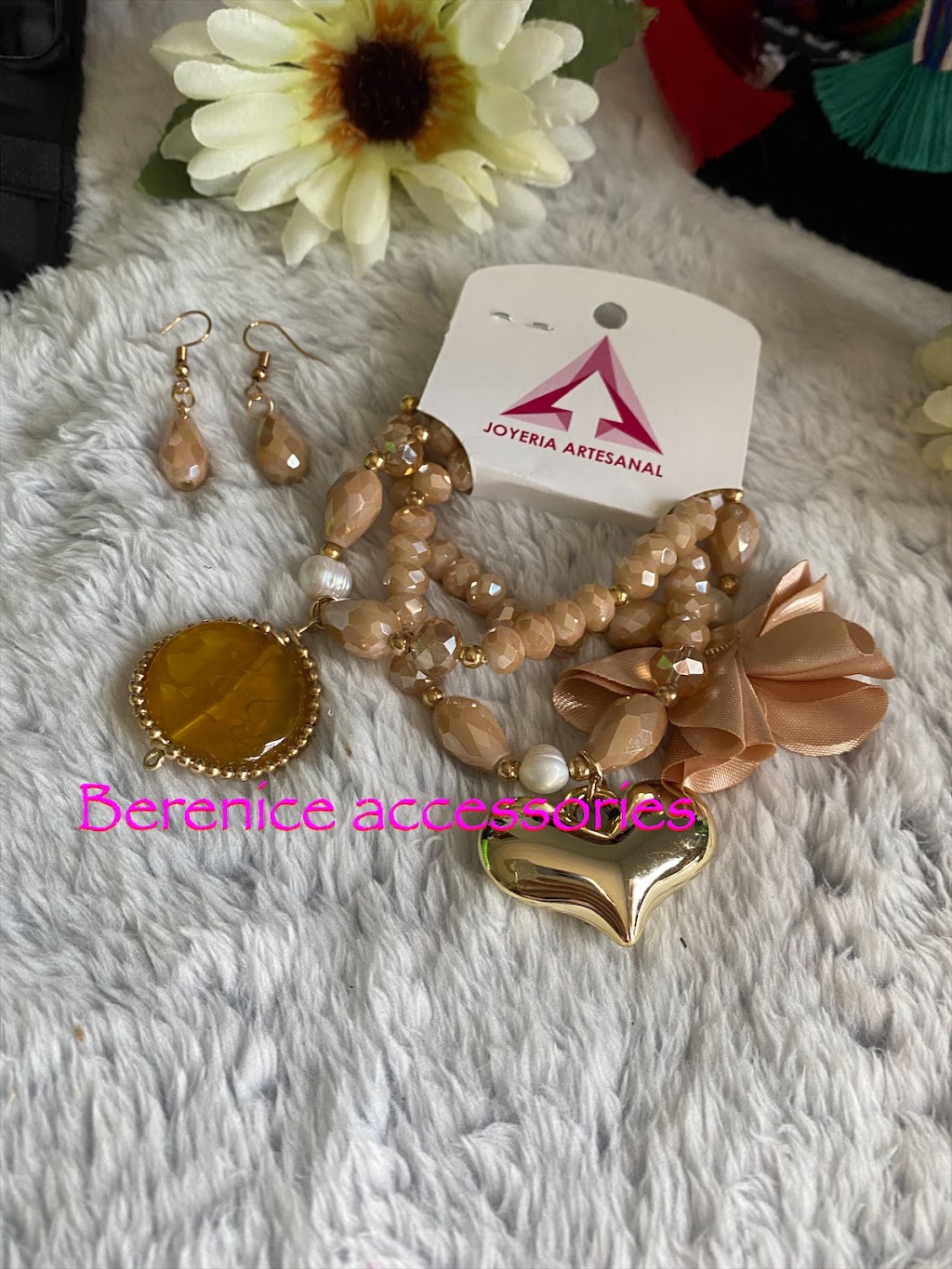 Berenice accesorios | Maple St, Joliet, IL 60432 | Phone: (815) 671-7344