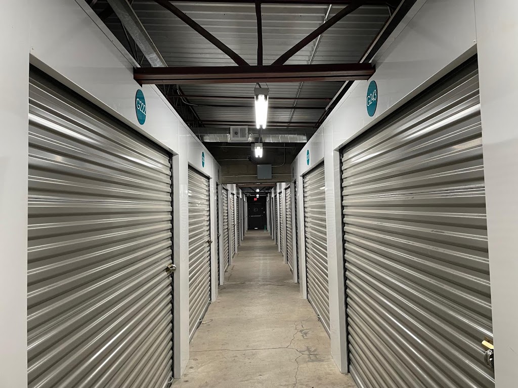 Public Storage | 1239 N 54th Ave, Phoenix, AZ 85043, USA | Phone: (602) 734-7381