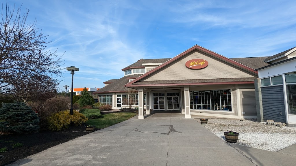 Lee Service Plaza Eastbound | Massachusetts Turnpike, Lee, MA 01238, USA | Phone: (857) 368-4636