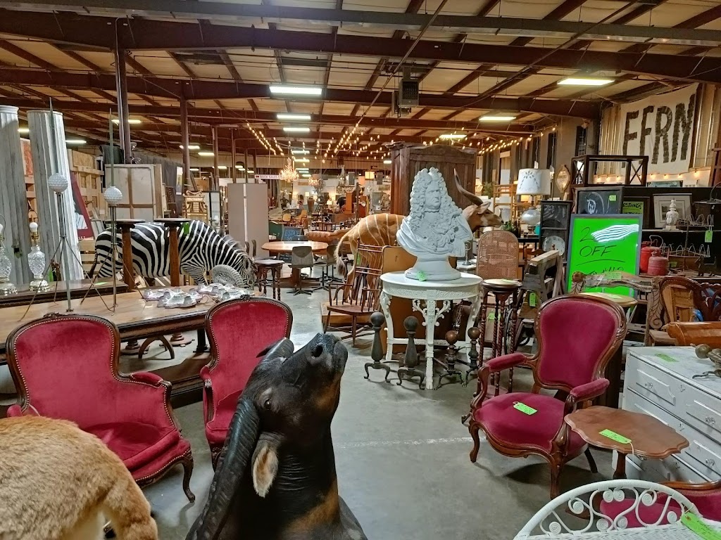 The Antique Warehouse Hudson NY | Door 21, 99 Front St, Hudson, NY 12534, USA | Phone: (908) 399-9445