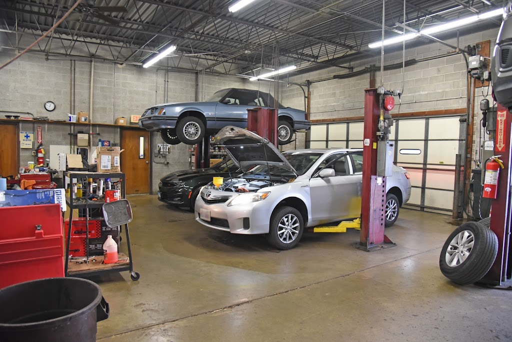 Brewer Tire & Auto Service Inc | 895 W Wise Rd, Schaumburg, IL 60193, USA | Phone: (847) 985-7700